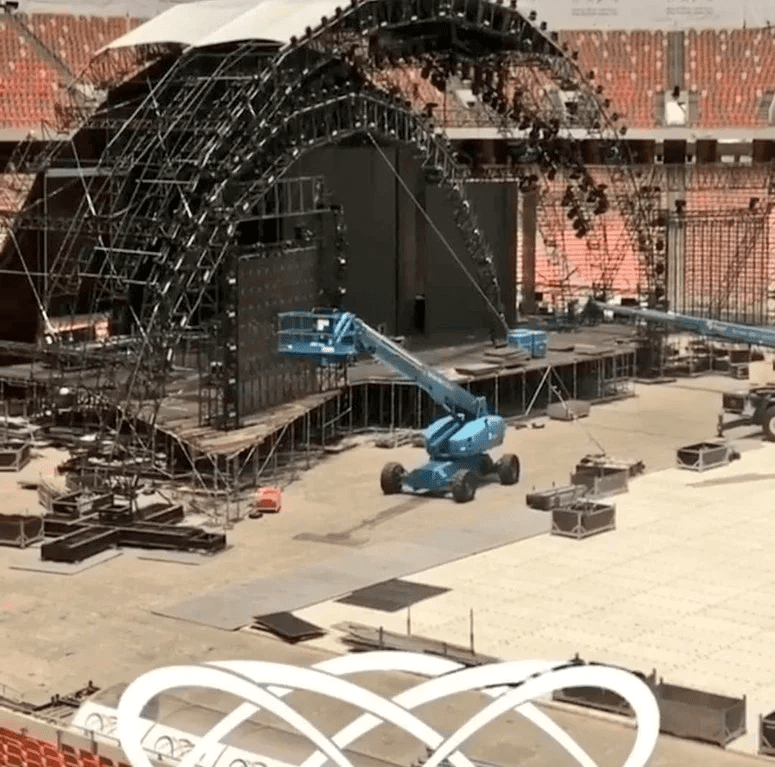 First Look at The Greatest Royal Rumble Stage