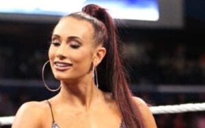 Carmella Reacts To Falling On Her Way To The Ring During WWE Live Event