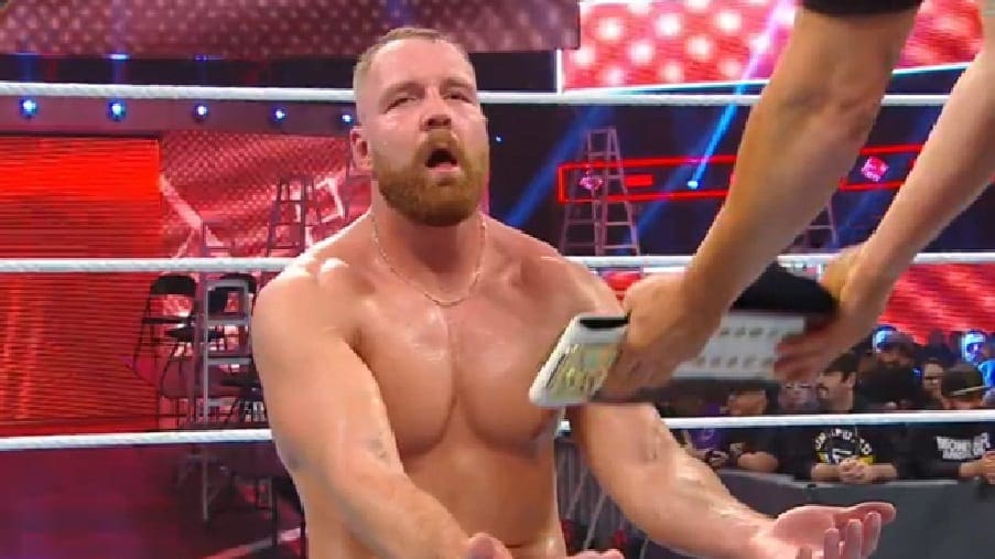 New Intercontinental Champion Crowned At WWE TLC