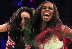 Naomi Throws Shade At Peyton Royce’s Cheap Spray Tan