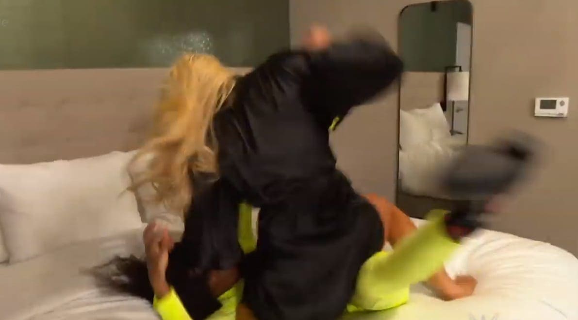 Watch Mandy Rose & Naomi’s Hotel Room Brawl From WWE SmackDown Live