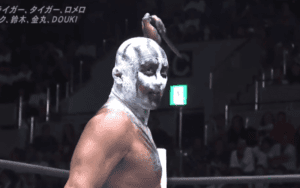 Jushin Thunder Liger Unmasks & Tries To Stab Opponent
