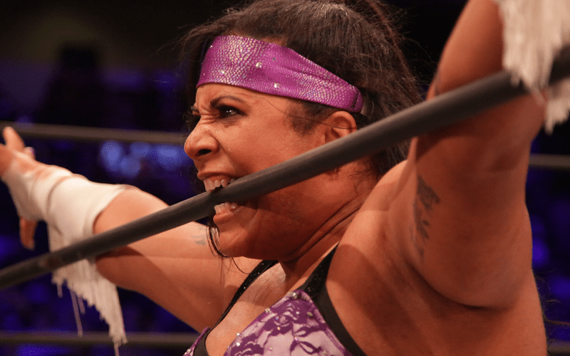 Nyla Rose Says ‘It’s Wrestling, Lighten Up’ To Fan Criticizing AEW’s Booking