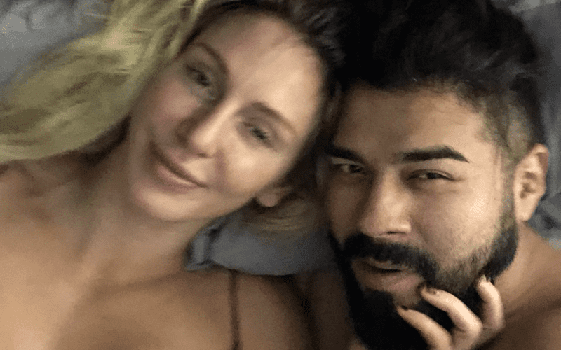 Andrade Says He Loves Charlotte Flair Without Makeup