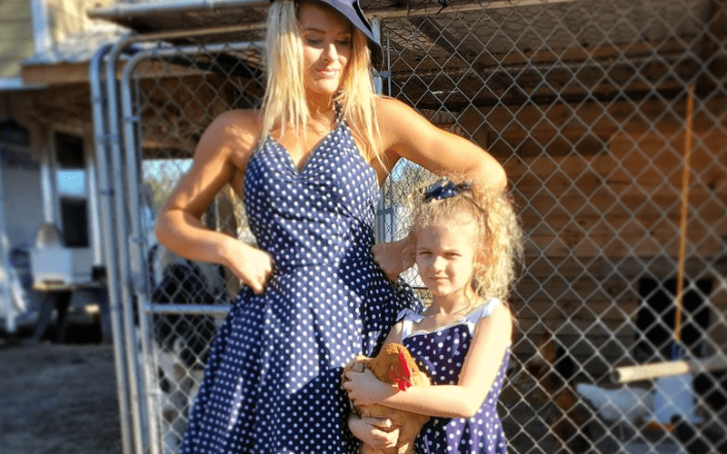 Lacey Evans’ Daughter Wants To Bring Live Chicken Onto WWE The Bump