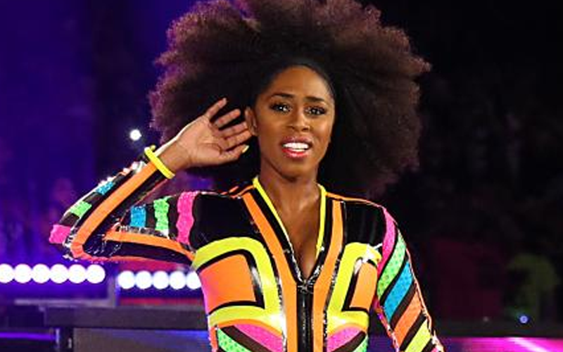 Naomi Reacts To Fan Saying She’s Ugly & Can’t Wrestle
