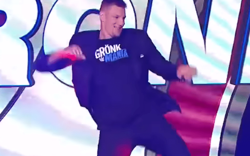 Rob Gronkowski’s Dancing Gets Plenty Of Attention On WWE SmackDown