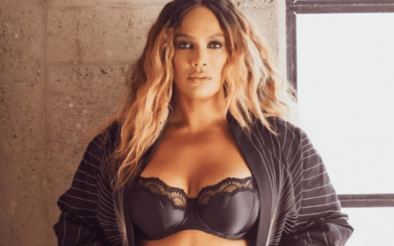 Nia Jax ‘Stands In Her Power’ With Stunning New Lingerie Photo