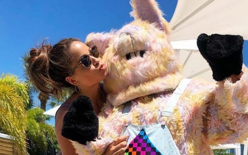 Kayla Braxton Kisses ‘Creepiest Easter Bunny Of All Time’ In Throwback Bikini Photo
