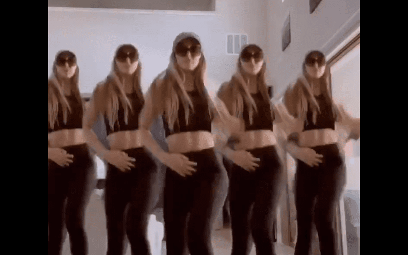 Peyton Royce Plays Her Own Backup Dancers In Trippy New Video