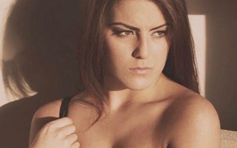 Tessa Blanchard Shows Off In New Lingerie Photo