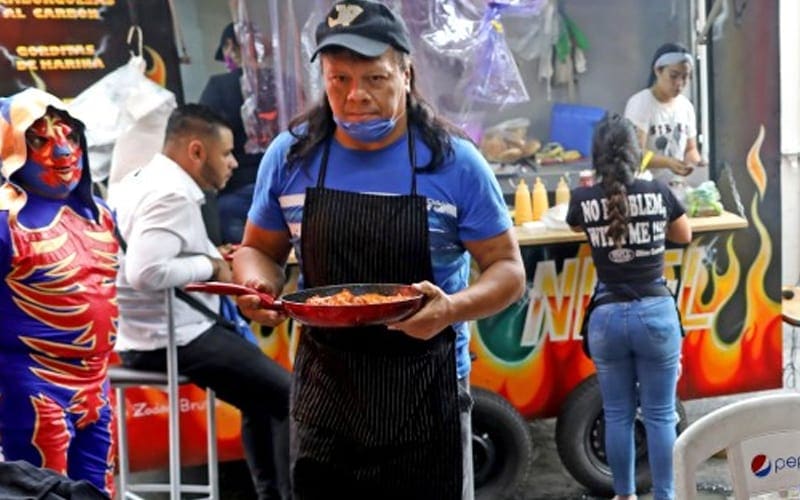 Ultimo Guerrero Spotted Serving Food Without Mask Before News Of Positive COVID-19 Test Result