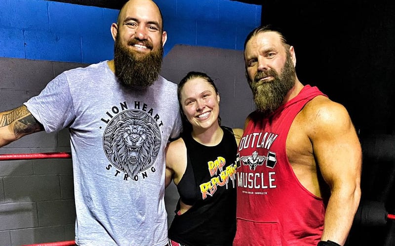Ronda Rousey Trains With ‘Cowboy’ James Storm