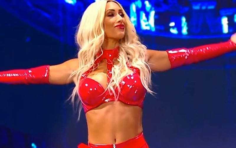 Carmella Attacks Sasha Banks On WWE SmackDown