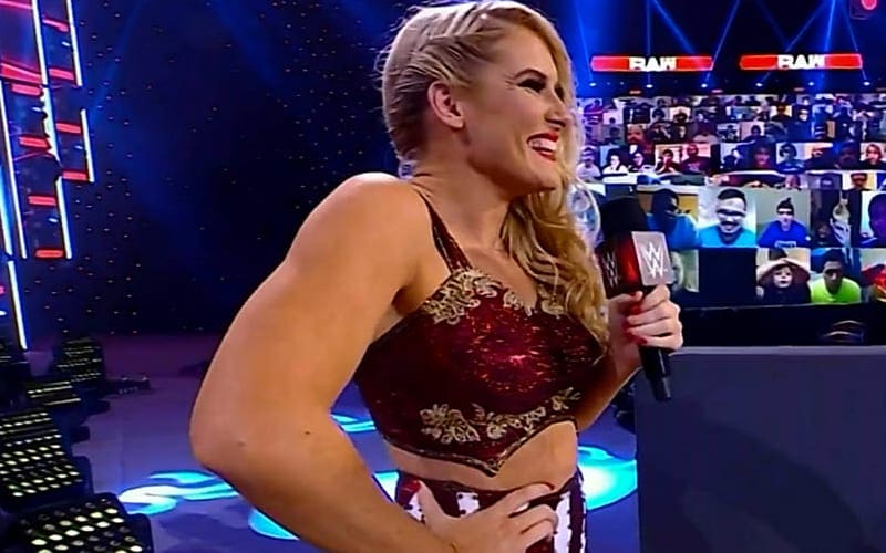 Lacey Evans Reveals She Is Pregnant During WWE RAW