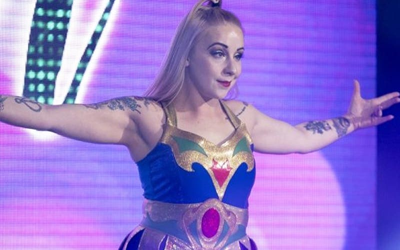 Kimber Lee Fires Back At Hater For Calling Her Fat