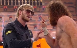 WWE Fans Chant 'Logan Paul Sucks' During WrestleMania