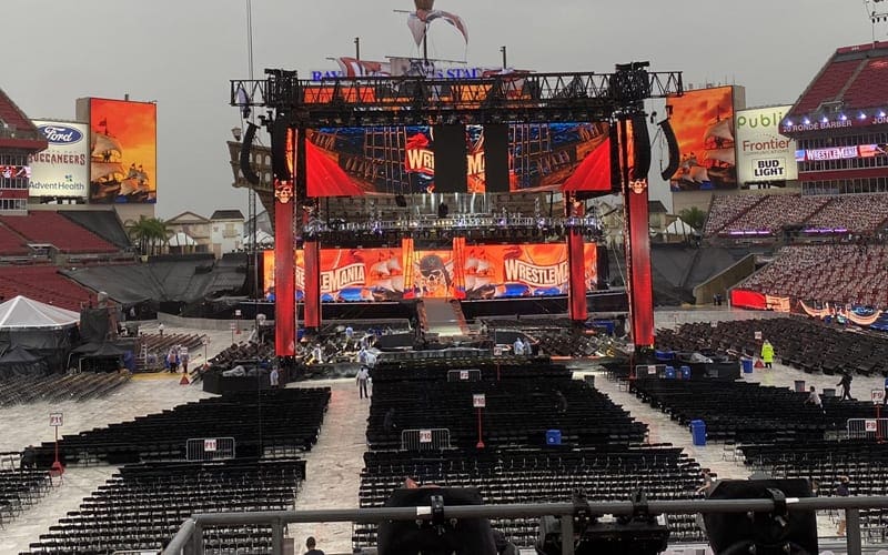 WrestleMania Fans Allowed Back In Stadium After Evacuating