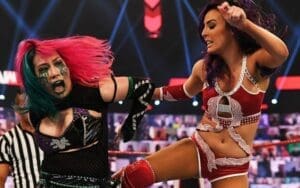 Peyton Royce Had Strange Feeling After Match With Asuka Peyton Royce Had Strange Feeling After Match With Asuka