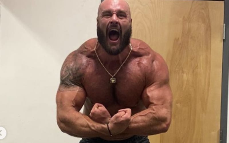 Braun Strowman Looks Insanely Jacked In New Photo
