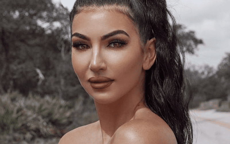 Billie Kay Finally Has The Courage To Post Super Revealing Photo