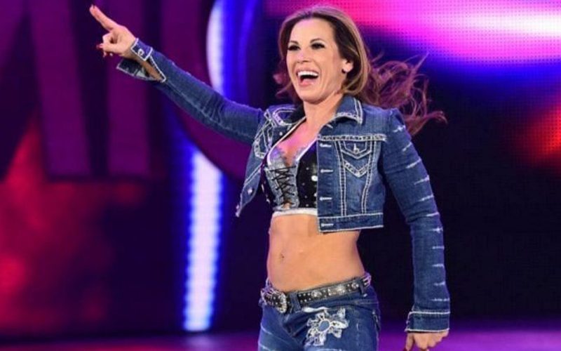 Mickie James Really Wants A Match With Charlotte Flair Before Retiring