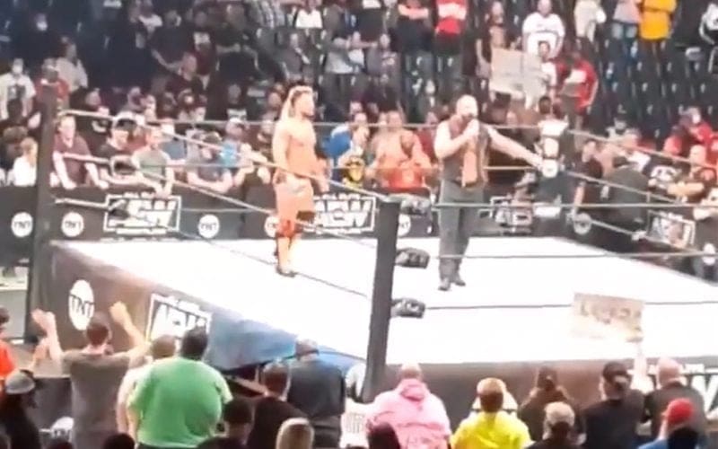 Jon Moxley Sings Skyline Chili Jingle For Hometown Crowd After AEW Dynamite