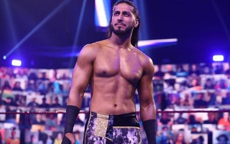 Mustafa Ali Debuts New Look At WWE Live Event
