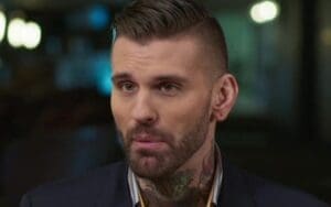 Corey Graves Has More Fun Calling WrestleMania Than WWE RAW Corey Graves Blasts Fan Who Called Him Out For Sexist Commentary