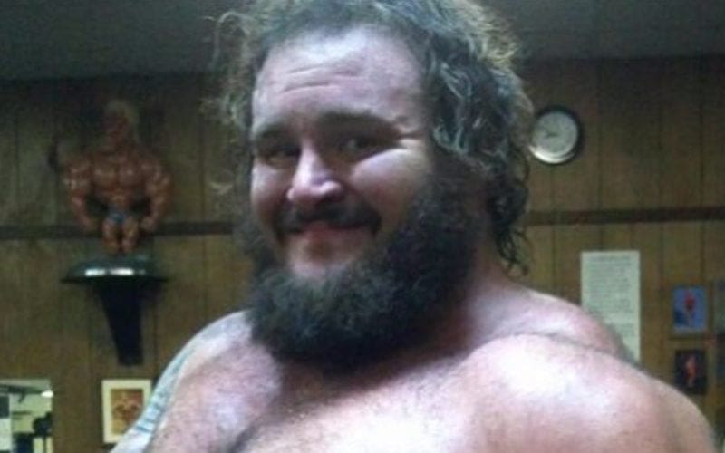 Braun Strowman Shares Throwback Photo Of When He Was 400 lbs