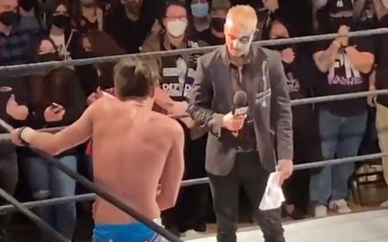 darby-allin-offers-indie-standout-nick-wayne-aew-contract-during-defy-event-56