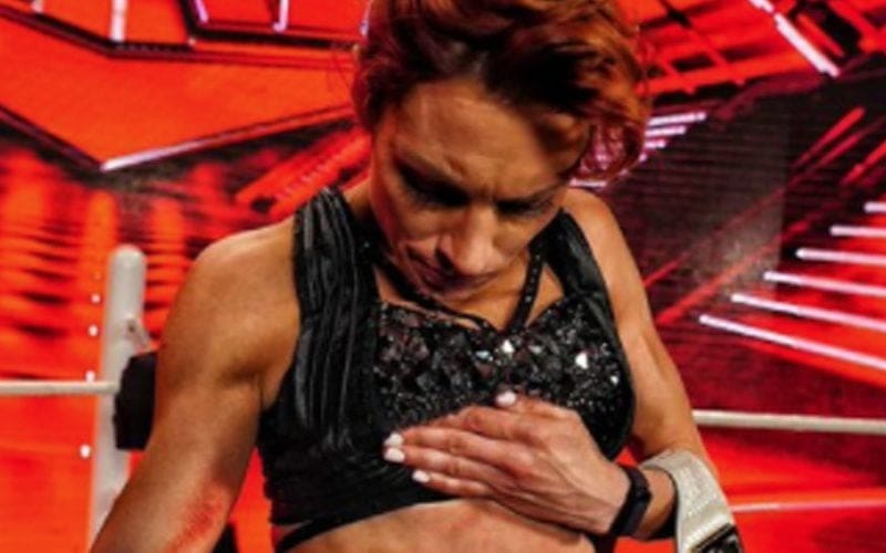 Becky Lynch Shows Off Nasty Wounds After Bianca Belair Whipped Her WWE RAW