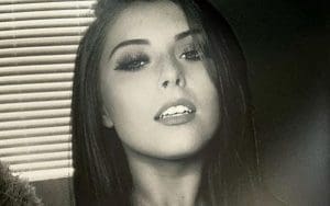 Brandi Lauren Stuns In Revealing Selfie Drop Brandi Lauren Stuns In Revealing Selfie Drop