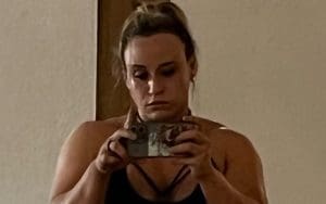 Jordynne Grace Lounges In Seductive Selfie After Grueling Hot Yoga Class Jordynne Grace Lounges In Seductive Selfie After Grueling Hot Yoga Class