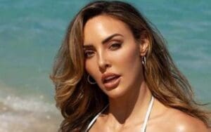 Cassie Lee Proves Beach Pics Are Her Bread & Butter In Stunning Photo Drop Cassie Lee Proves Beach Pics Are Her Bread & Butter In Stunning Photo Drop