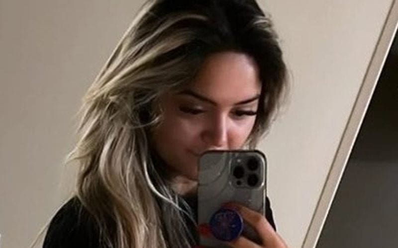 Tay Conti Gets Back Into The Thirst Trap Photo Game With Stunning Underwear Selfie
