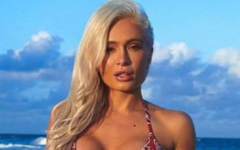 Scarlett Bordeaux Turns Heads In Jaw-Dropping Beach Bikini Photo Drop