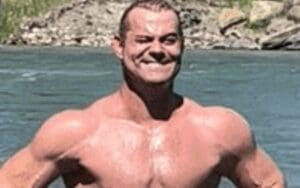 Harry Smith Flexes Shredded Physique In New Photos Harry Smith Flexes Shredded Physique In New Photos