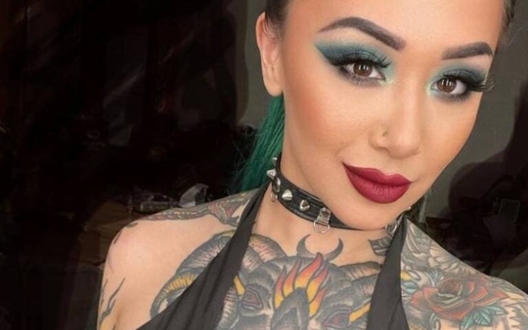 Shotzi Blackheart Shows Some Skin In Revealing Top She Stole From ...