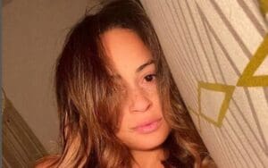 Kayla Braxton Strips Down For Seductive Pose In Bed With Breathtaking Photo Drop