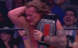 Chris Jericho Wins ROH World Title During AEW ‘Dynamite: Grand Slam’ Chris Jericho Wins ROH World Title During AEW 'Dynamite: Grand Slam'