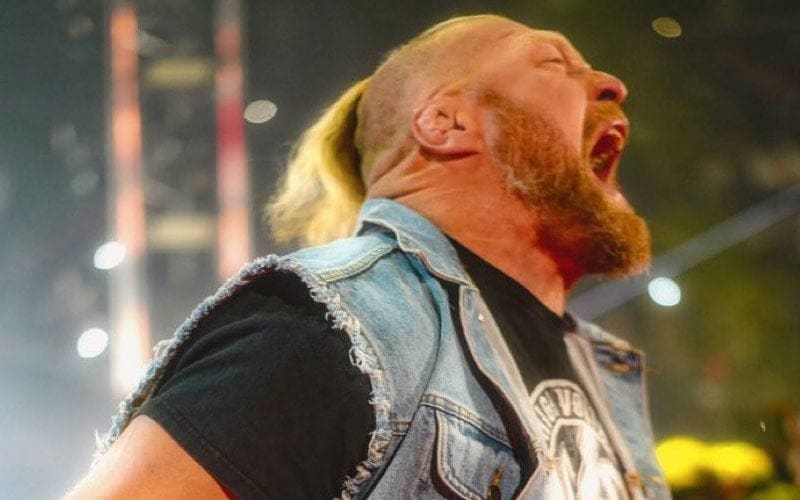Brock Lesnar Returns On WWE Raw To Destroy Bobby Lashley
