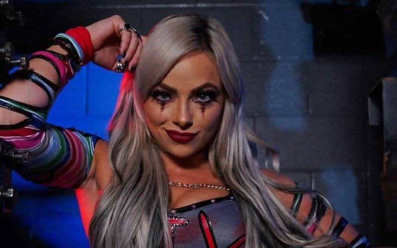 Liv Morgan Begs Bianca Belair To Help Her With WWE Royal Rumble Gear