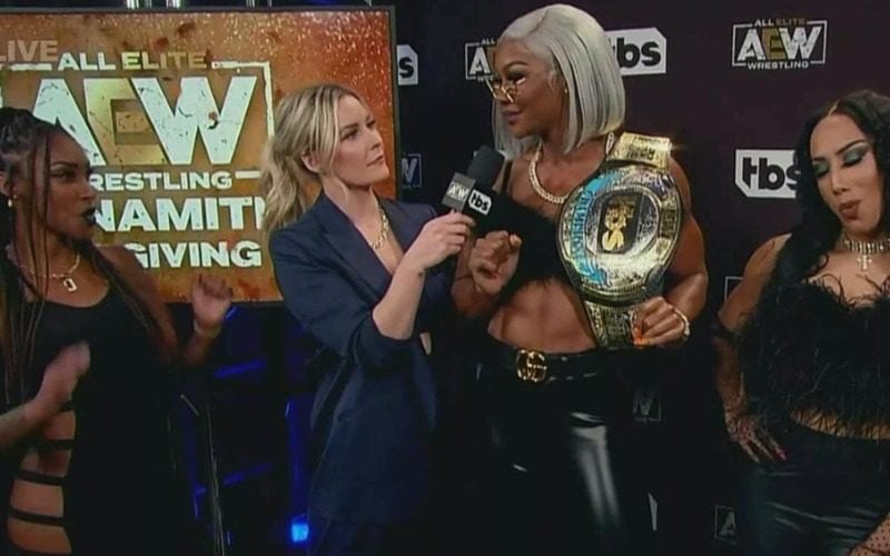 Red Velvet Returns From Injury During AEW Dynamite