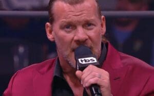 Chris Jericho Blasts Fan For Calling AEW ‘Amateur Hour’ Chris Jericho Blasts Fan For Calling AEW 'Amateur Hour'