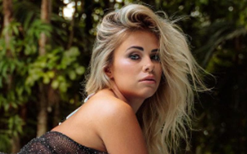 Paige VanZant Is Up To No Good In Sultry Swimsuit Photo Drop