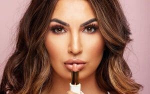 Jessica McKay Puckers Up In Sensual White Bra Photo Drop Jessica McKay Puckers Up In Sensual White Bra Photo Drop