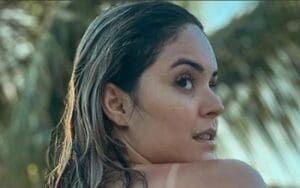 Tay Melo Loses Her Shirt in Jaw-Dropping Bare Back Photo Tay Melo Loses Her Shirt in Jaw-Dropping Bare Back Photo