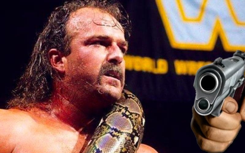 Jake Roberts Claims Fan ‘Pulled Out A Pistol’ & Shot At Him During Show