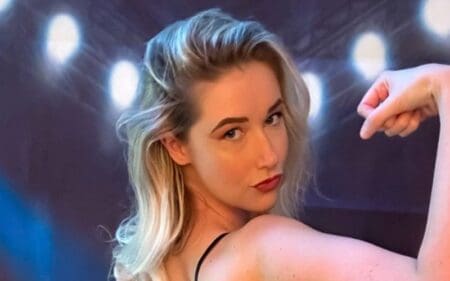 Noelle Foley Flexes A Bit In Gorgeous OnlyFans Bikini Photo Drop